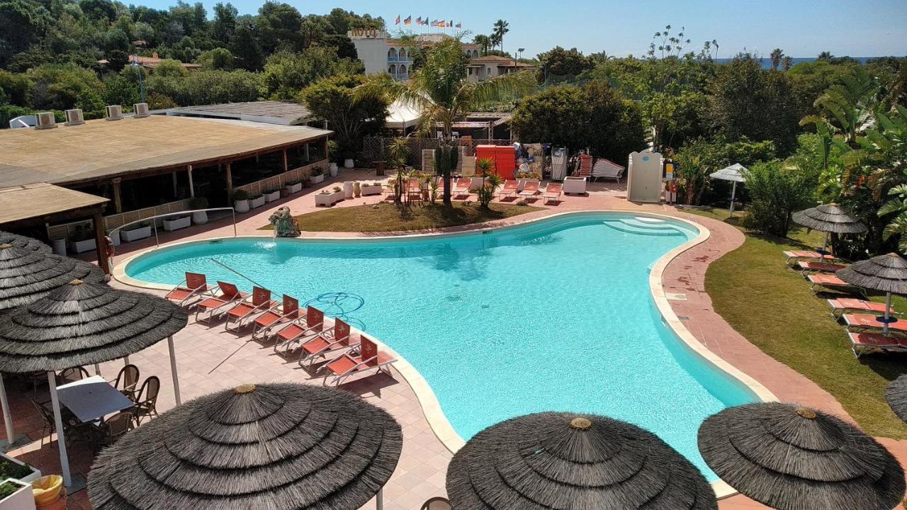 Hotel Altura ヴィッラシミーウス エクステリア 写真